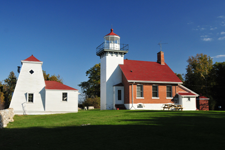ScLt030 Sherwood Point Lighthouse